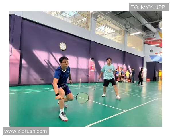 广州羽毛球队战术解析与运营体系探讨助力羽毛球发展新思路